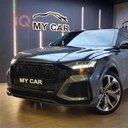 Audi RSQ8